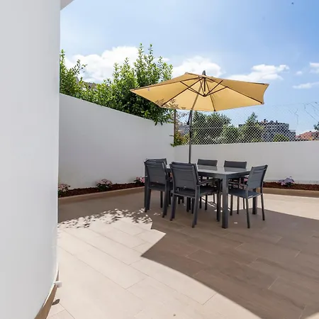 Holiday home Adosado Arnelas En *
