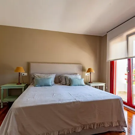 Holiday home Adosado Arnelas En *