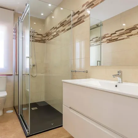 Holiday home Adosado Arnelas En